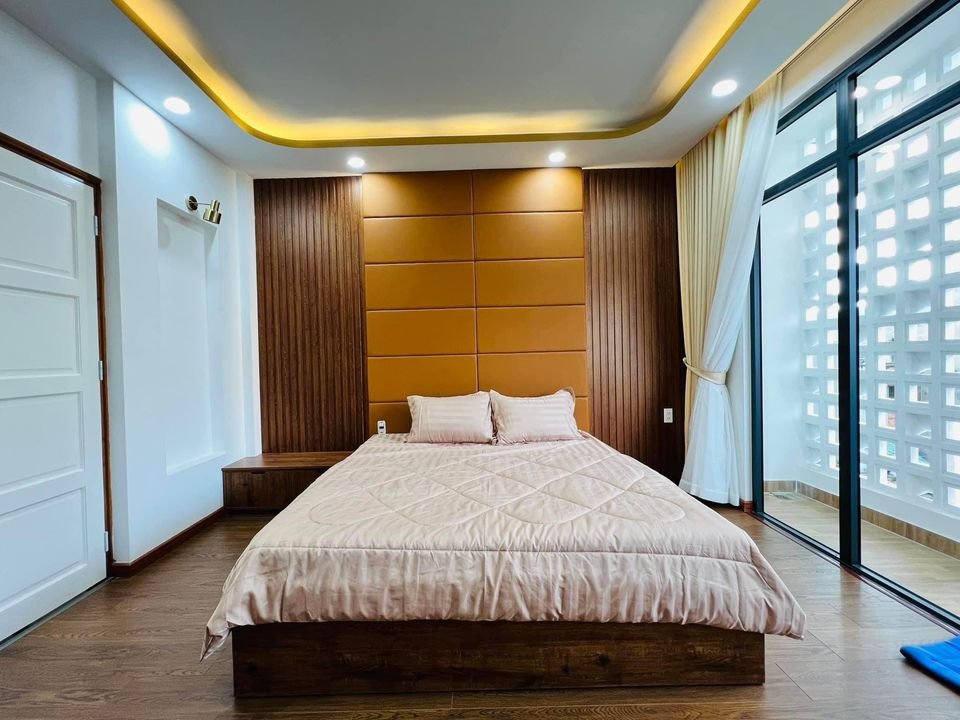 Chủ kẹt tiền bán lỗ thiết kế nhà 2L4PN Hiệp Thành 13 Q12 hẻm 5m shr vay 2,5 tỷ giá 3 tỷ 600 TL